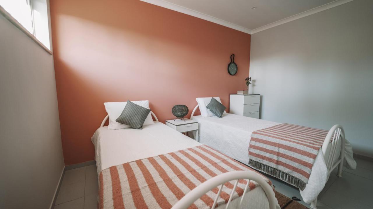 Vila Milreu Guest House Естои Екстериор снимка
